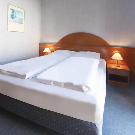 Hotel Gotha-hbf 3*