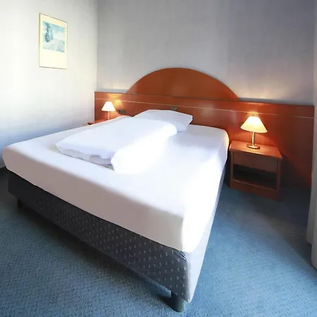 Hotel Gotha-hbf 3*